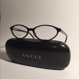 Gucci Women’s eyeglasses Cat eye style